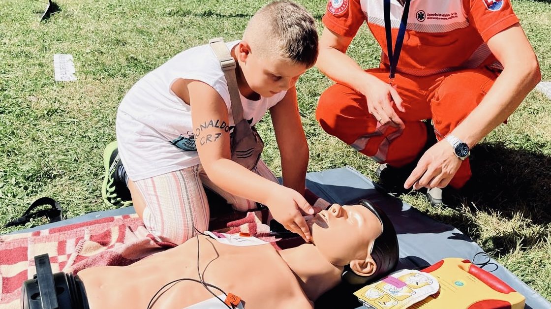 Počet automatických externých defibrilátorov evidovaných v registri Operačného strediska záchrannej  zdravotnej služby SR prekročil 4000